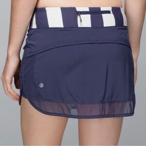 Lululemon Hotty Hot Skirt *4-way Stretch - Cadet Blue / Steep Stripe size 6